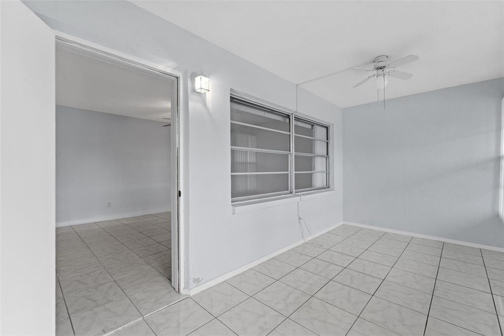 4700 Cove Circle - Photo 3