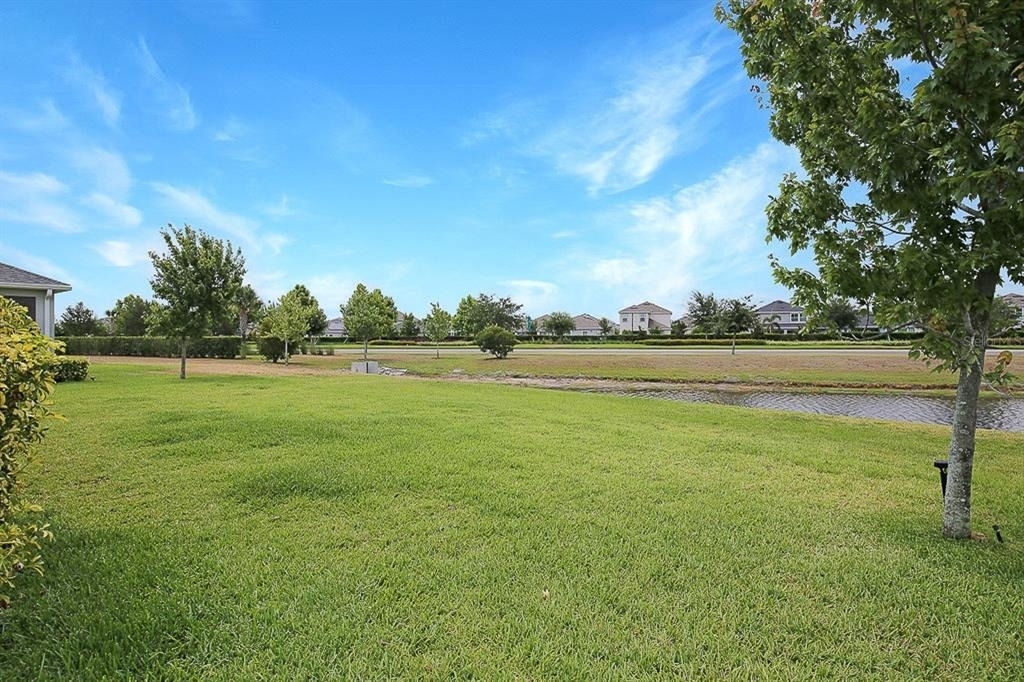 5420 Silver Sun Drive - Photo 29