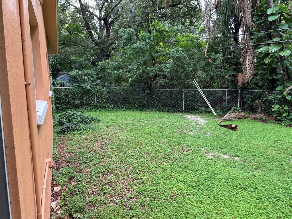 578 Vine Avenue - Photo 5