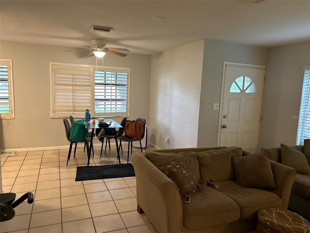 578 Vine Avenue - Photo 3