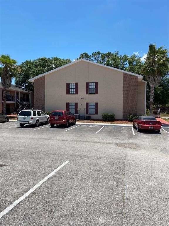 21020 Voyager Boulevard - Photo 0