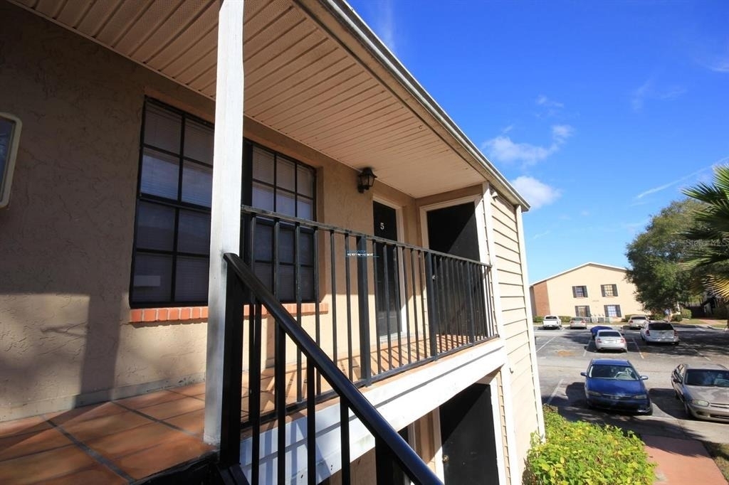 21020 Voyager Boulevard - Photo 2