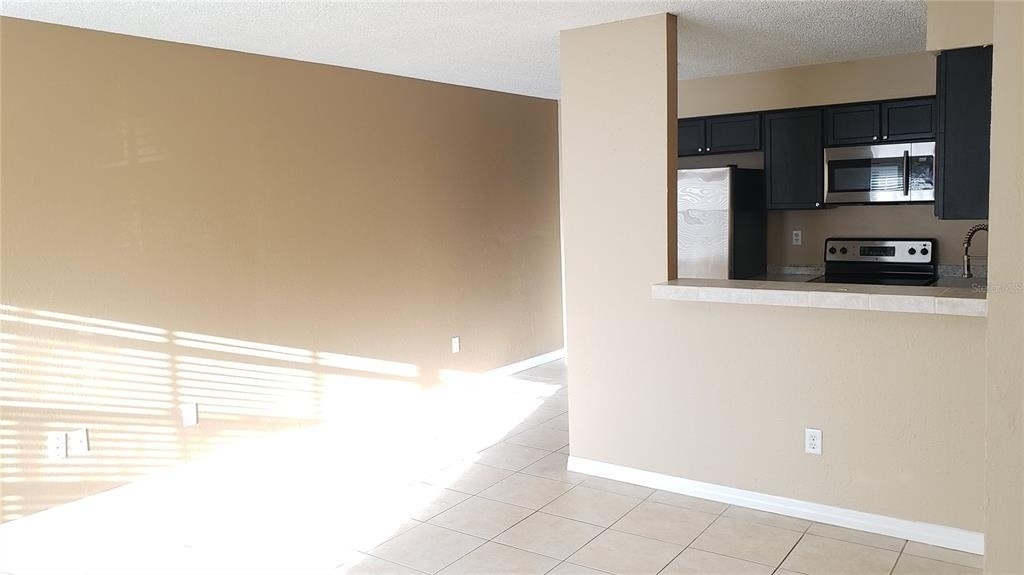 21020 Voyager Boulevard - Photo 6
