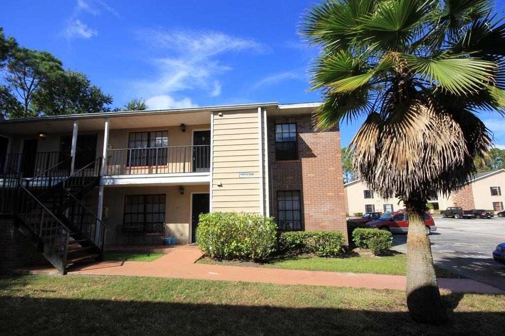 21020 Voyager Boulevard - Photo 1