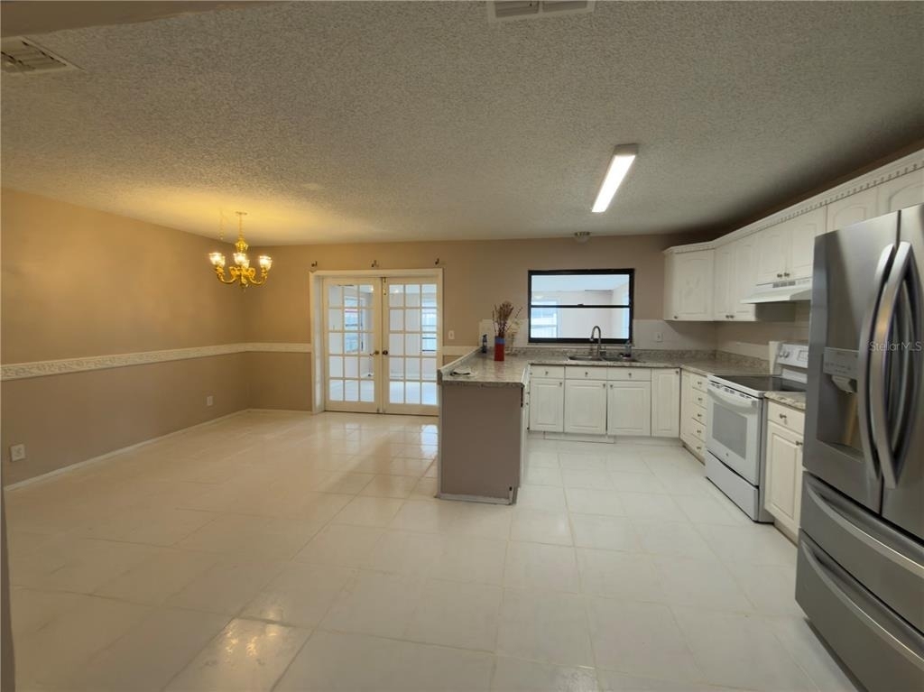 11001 Longhill Drive N - Photo 12