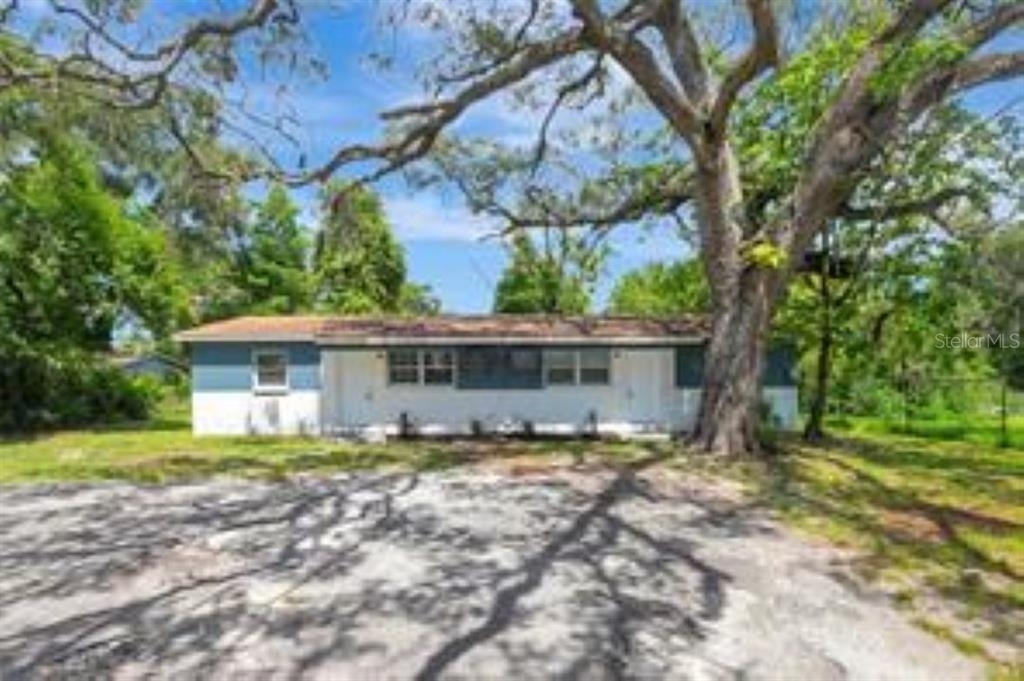 10315 N 9th Street - Photo 0