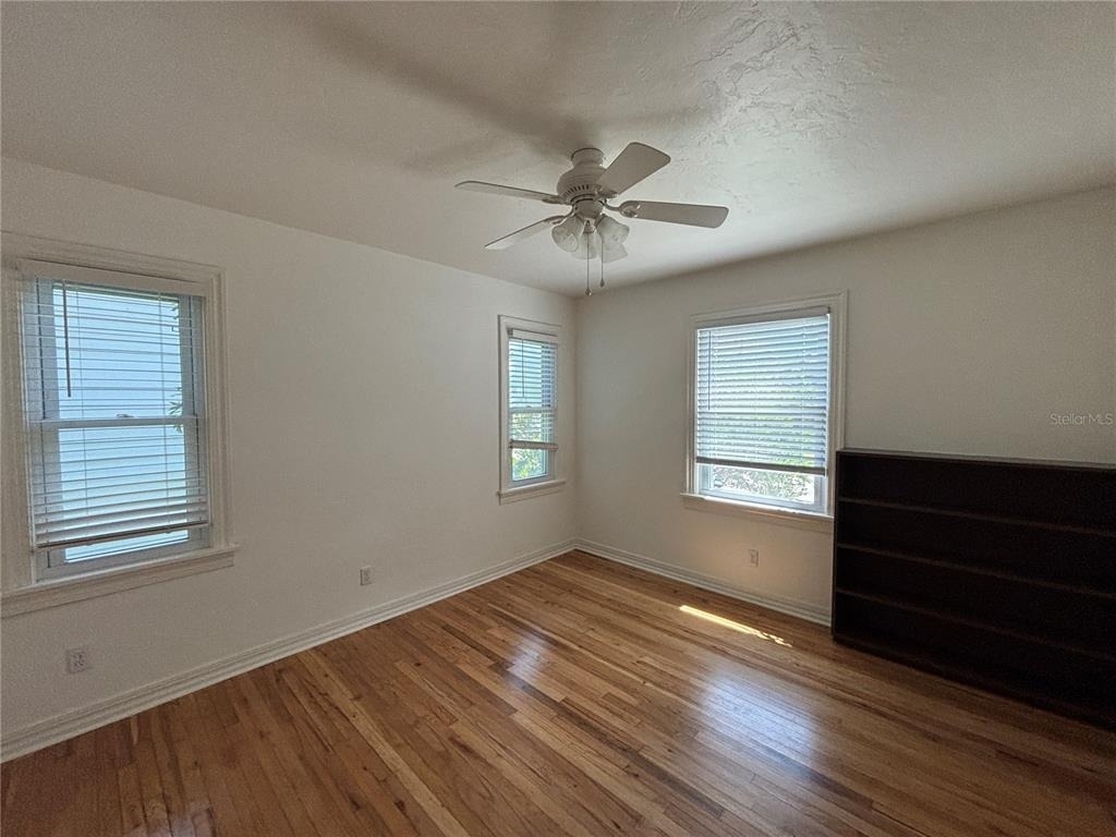 495 24th Avenue N - Photo 17