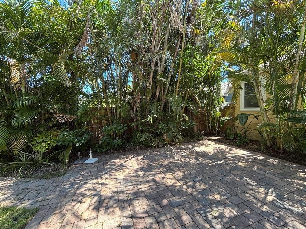 495 24th Avenue N - Photo 29