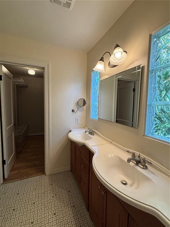 495 24th Avenue N - Photo 24