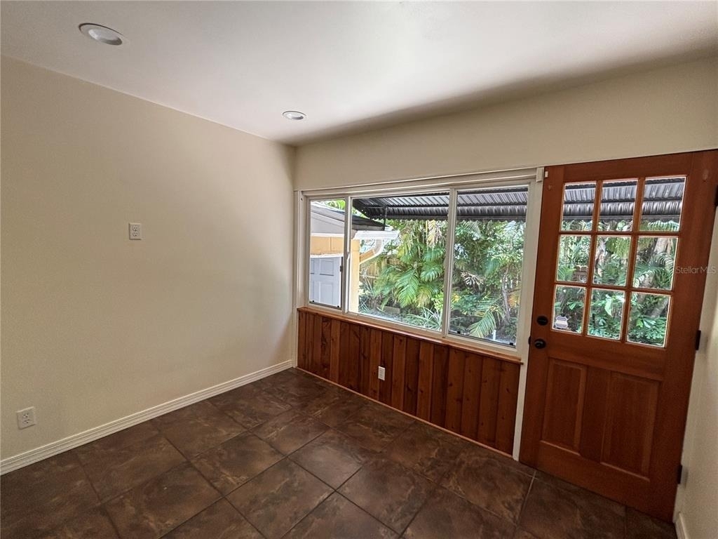 495 24th Avenue N - Photo 12