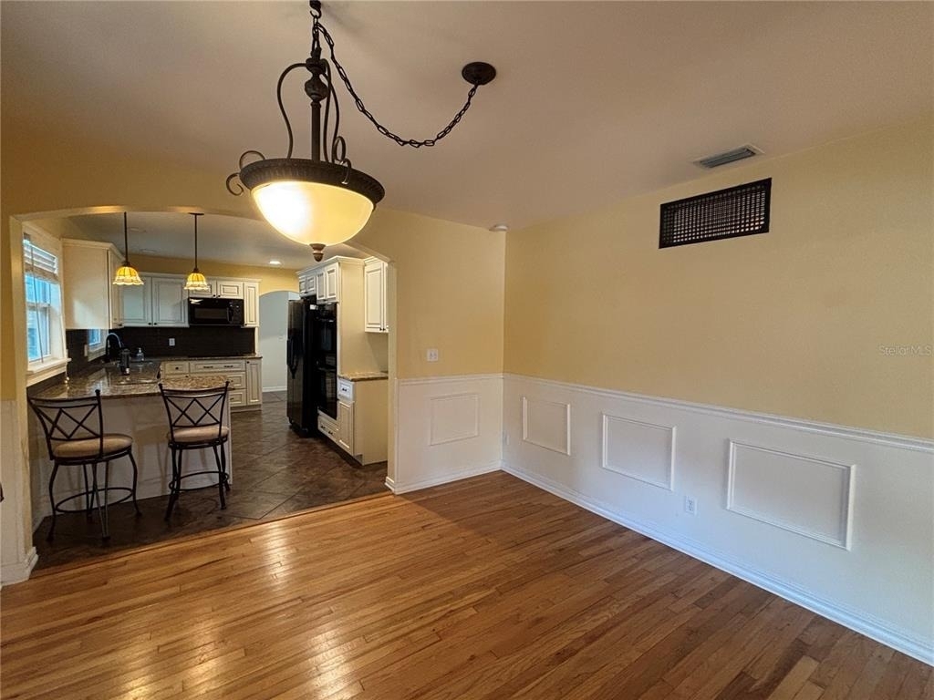 495 24th Avenue N - Photo 9