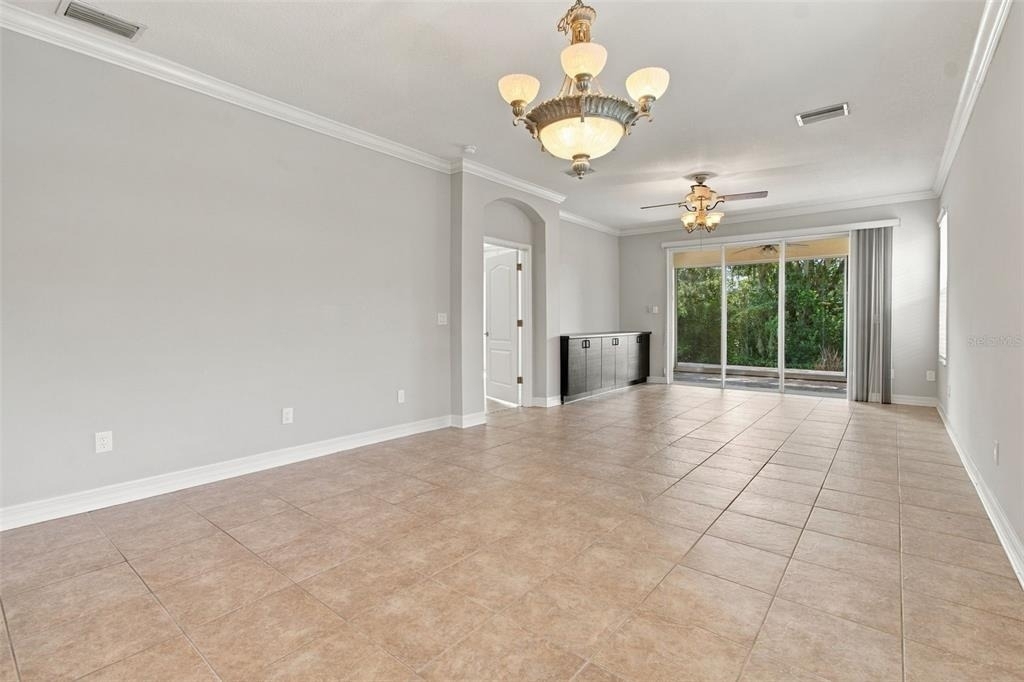 7526 Deer Path Lane - Photo 6