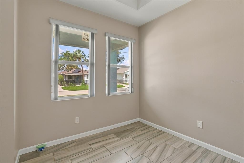 2736 W Spruce Street - Photo 4