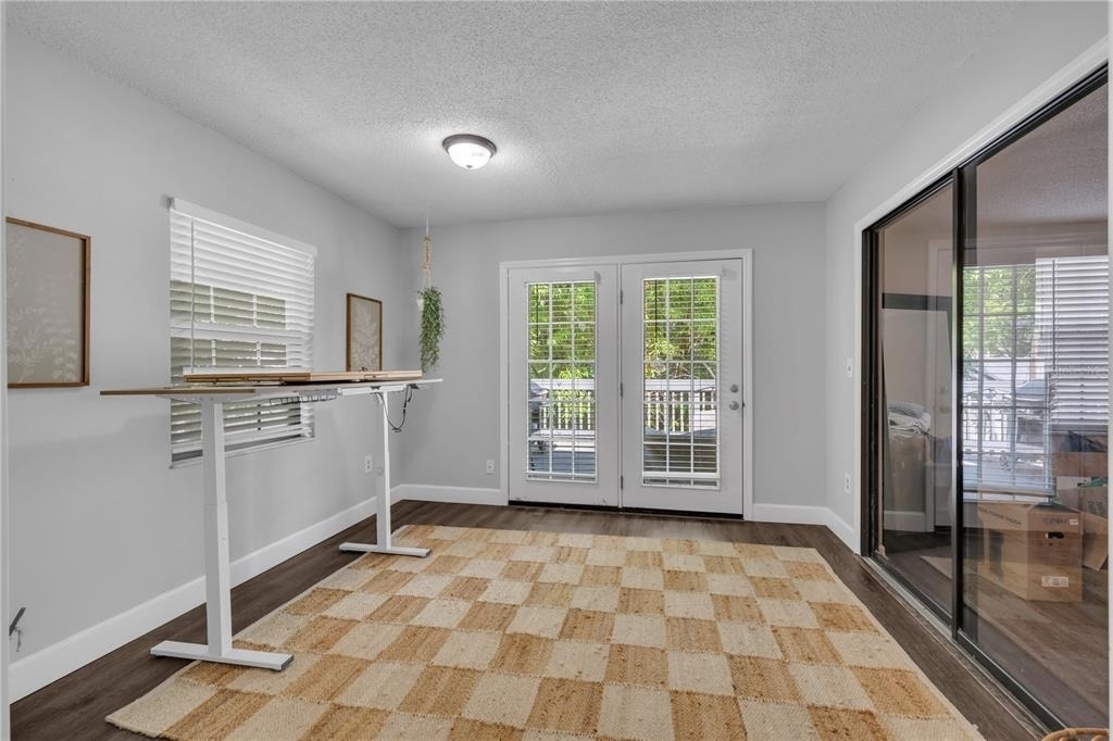 411 S Willow Avenue - Photo 13