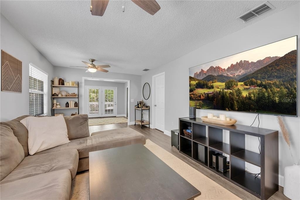 411 S Willow Avenue - Photo 10