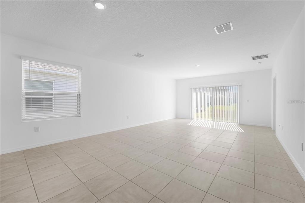 4560 Ranunculus Street - Photo 11