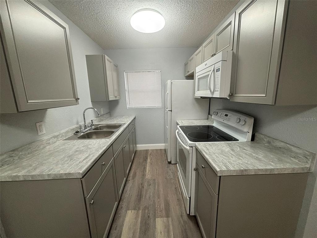 650 Avenue C Sw - Photo 4