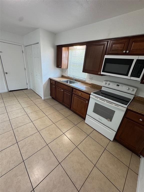 1712-1712 Ne 71st Street - Photo 5