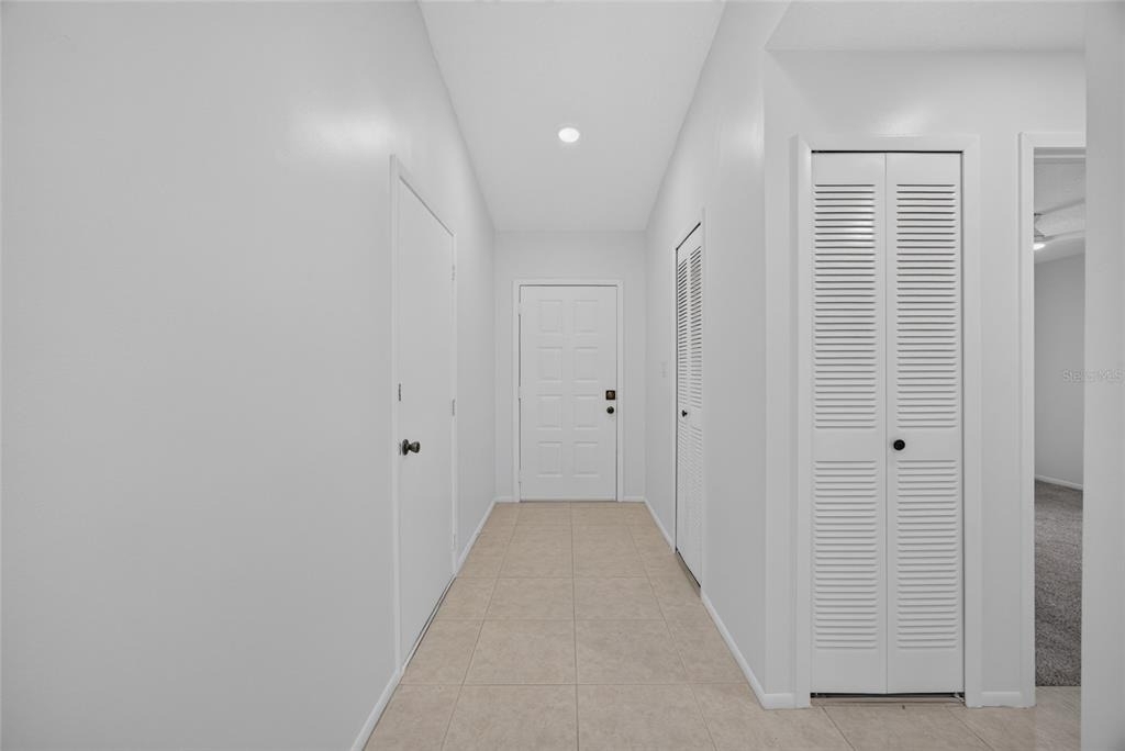 102 Edgewater Circle - Photo 7