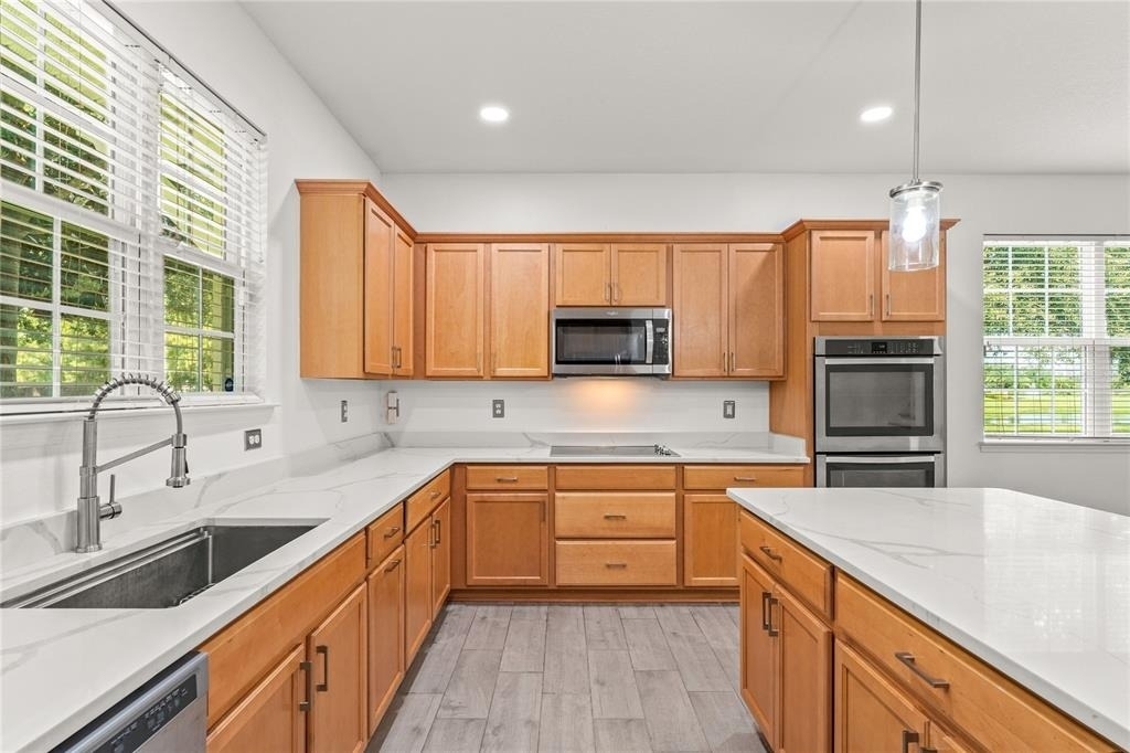 13701 Beckman Drive - Photo 4