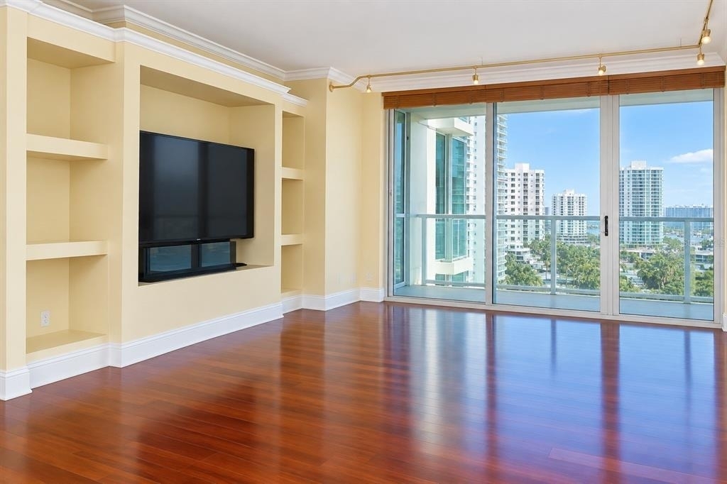 16500 Collins Avenue - Photo 8