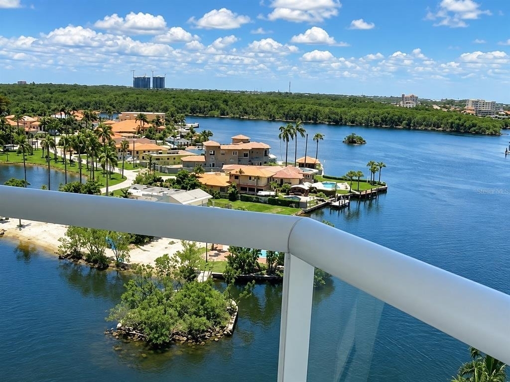 16500 Collins Avenue - Photo 9