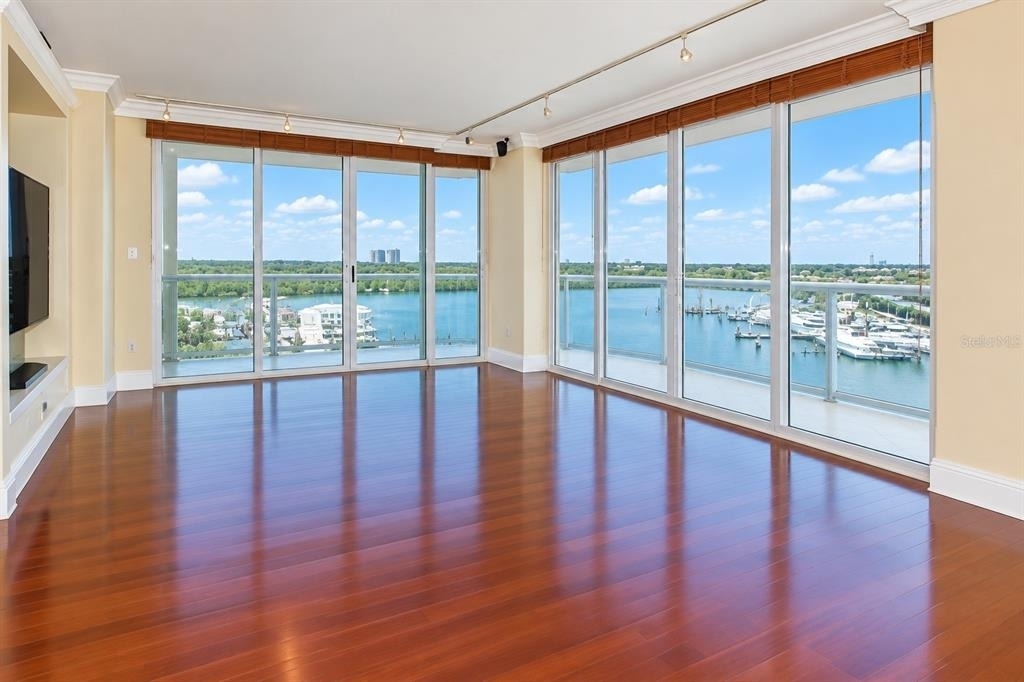 16500 Collins Avenue - Photo 1