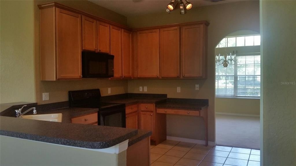 350 Lake Amberleigh Drive - Photo 5