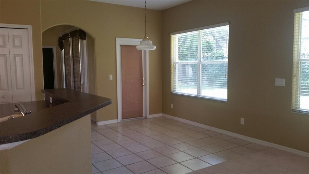 350 Lake Amberleigh Drive - Photo 8