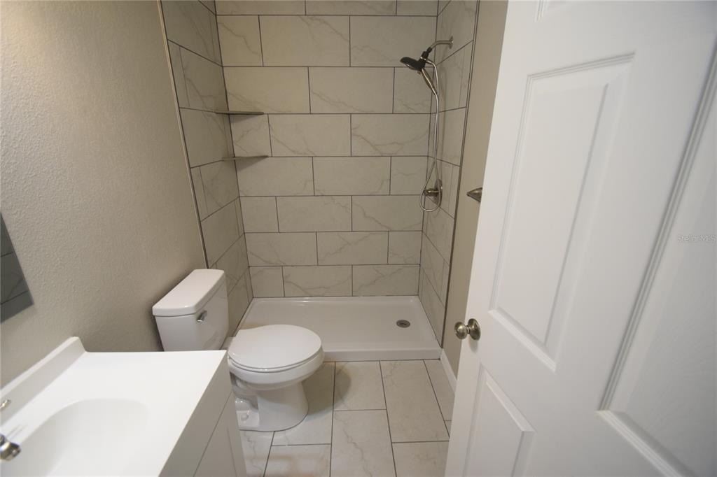 527 Garden Drive N - Photo 10
