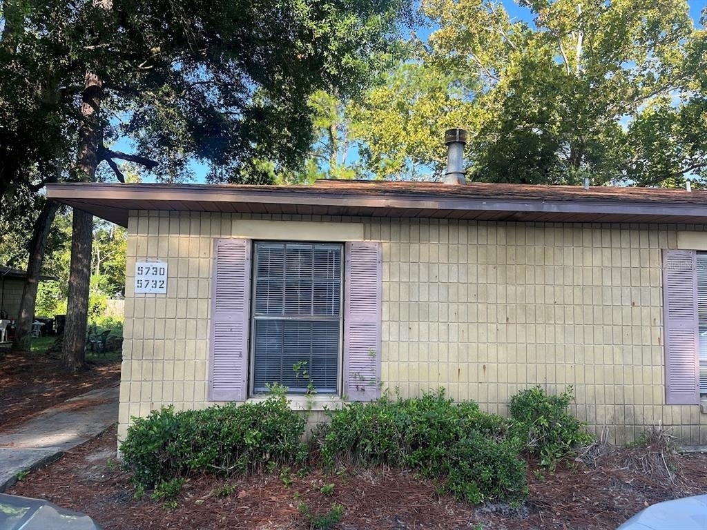 5730 Nw 25th Terrace - Photo 0