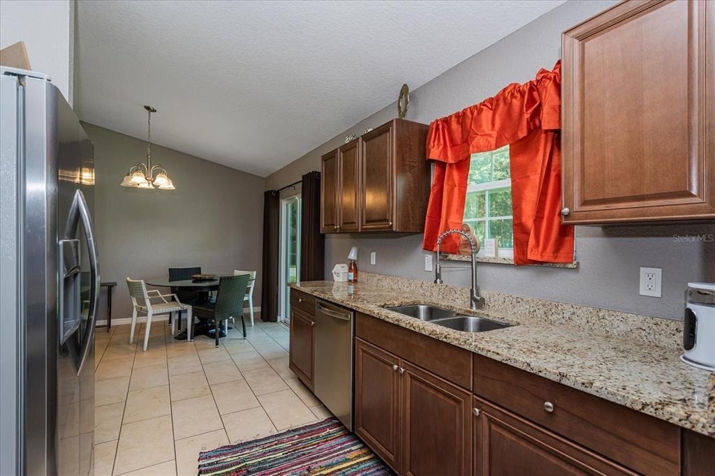 5056 Nw 61st Avenue - Photo 8