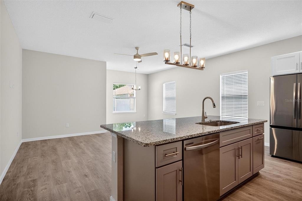 8 Squire Court - Photo 1
