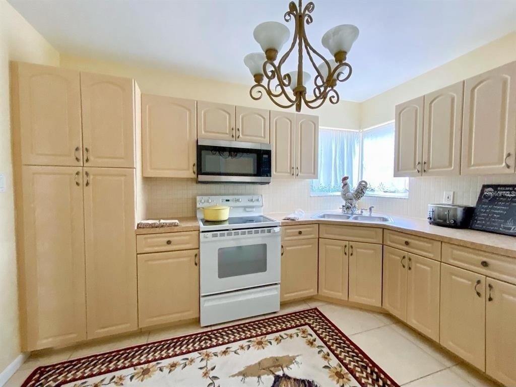 22239 Midway Boulevard - Photo 1