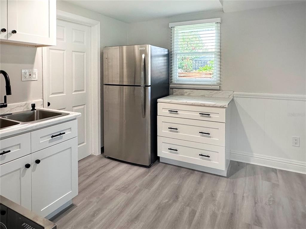 1818 Worrington Street - Photo 6