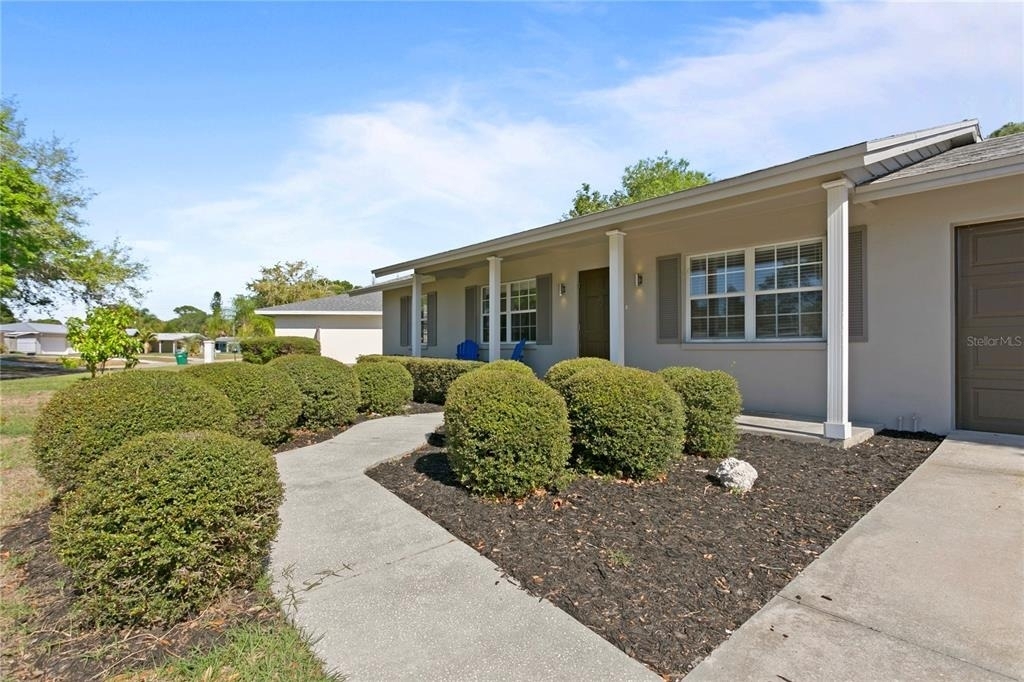 1694 Joyce Street - Photo 3