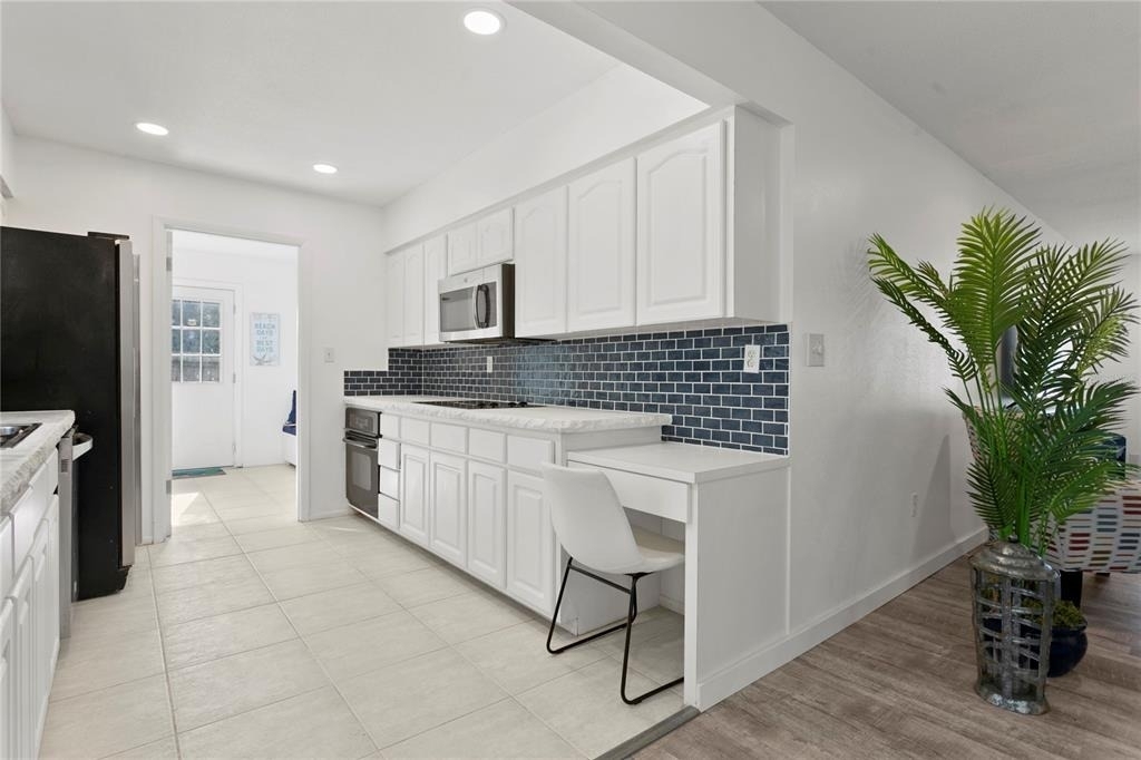 1694 Joyce Street - Photo 15