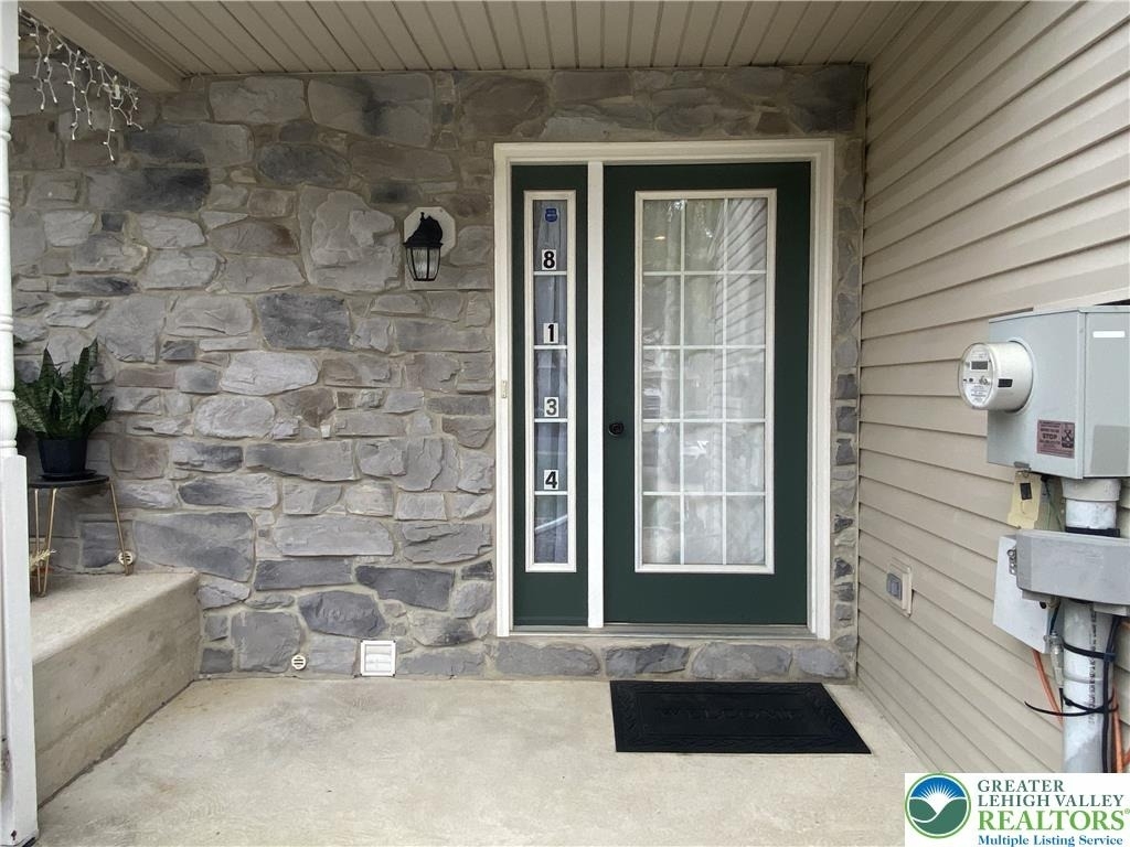 8134 Heritage Drive - Photo 2
