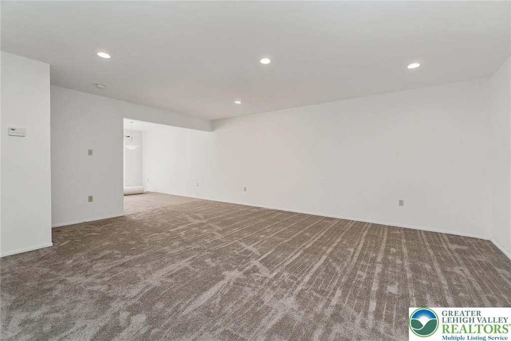 8134 Heritage Drive - Photo 6