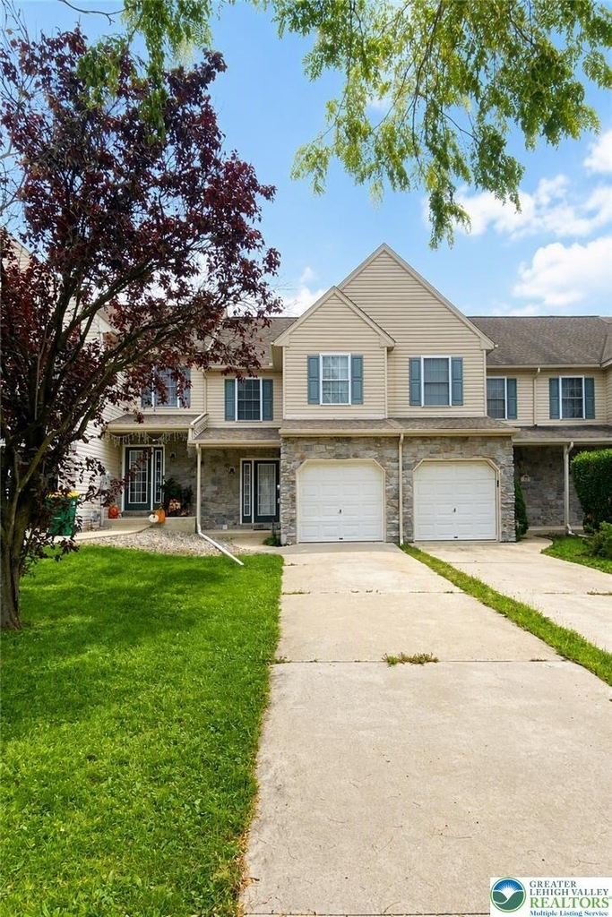 8134 Heritage Drive - Photo 1
