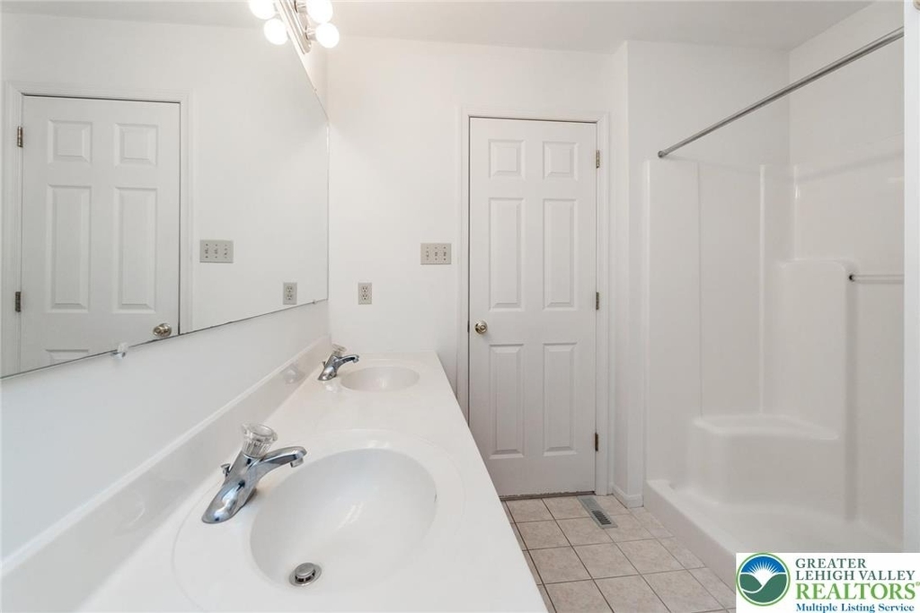 8134 Heritage Drive - Photo 17