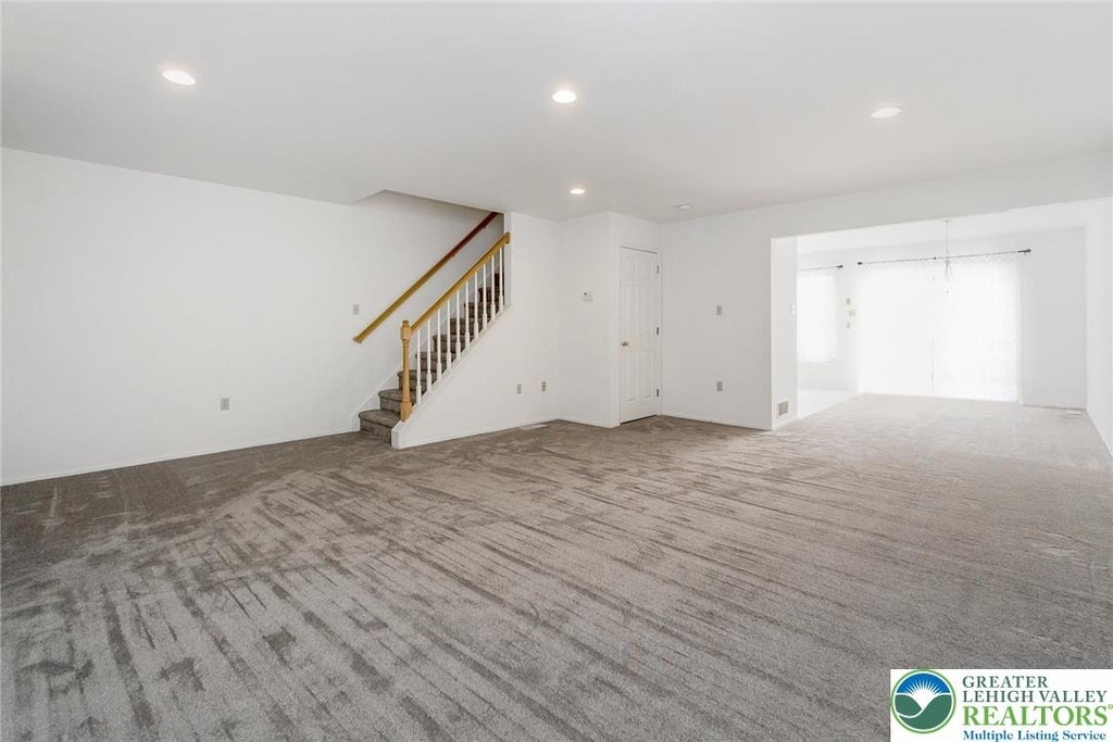 8134 Heritage Drive - Photo 3