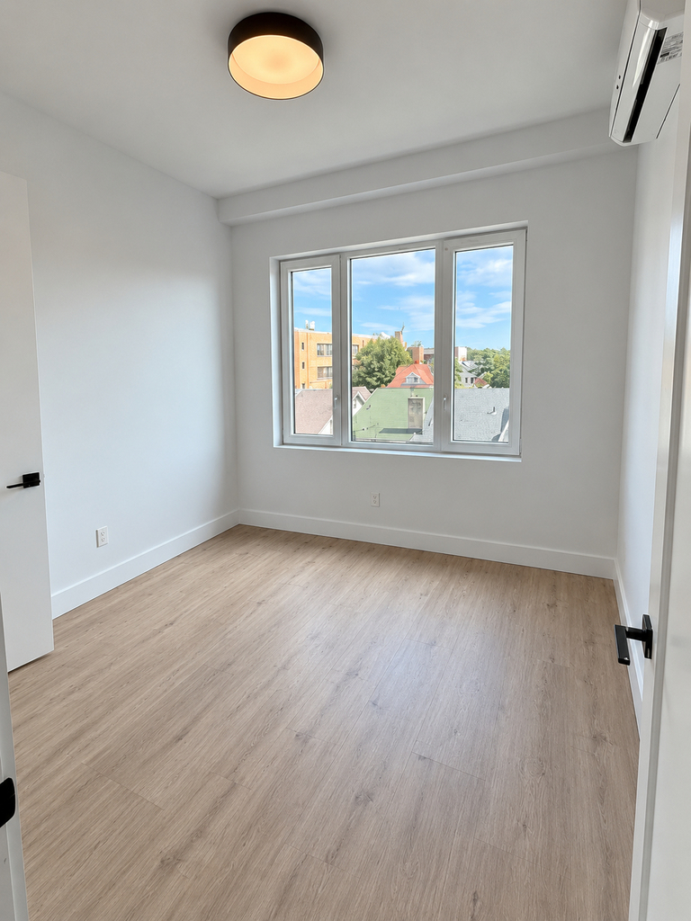 1613 Brooklyn Avenue - Photo 5