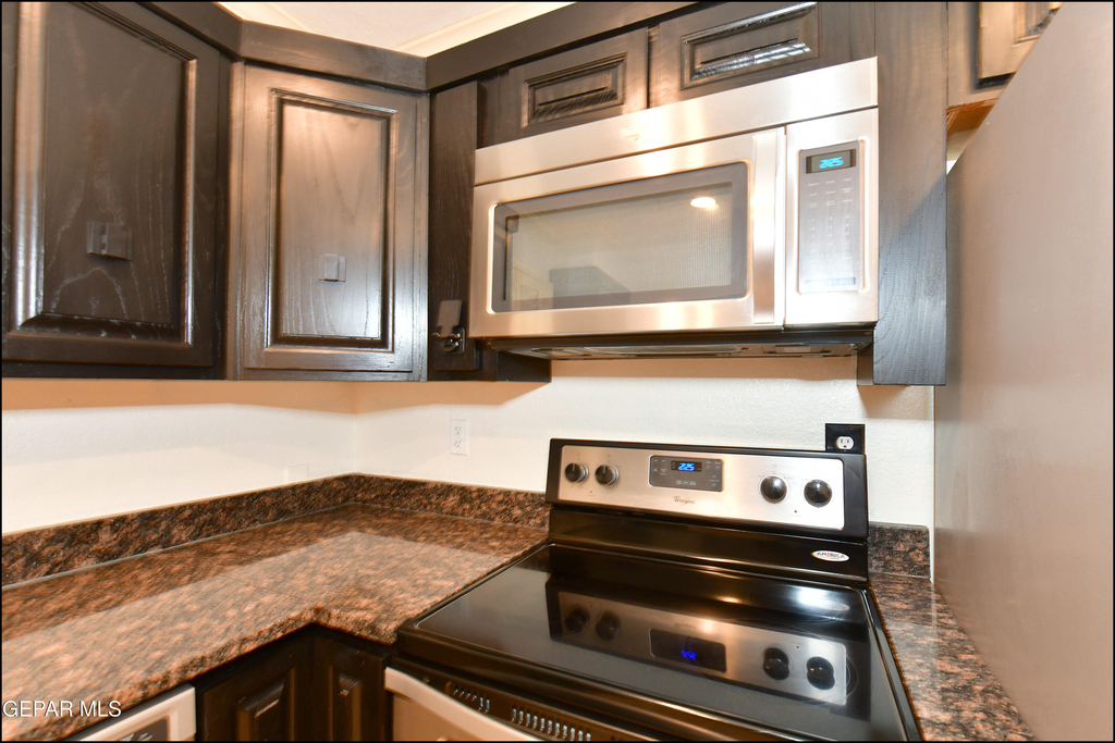 4433 N Stanton Street - Photo 13