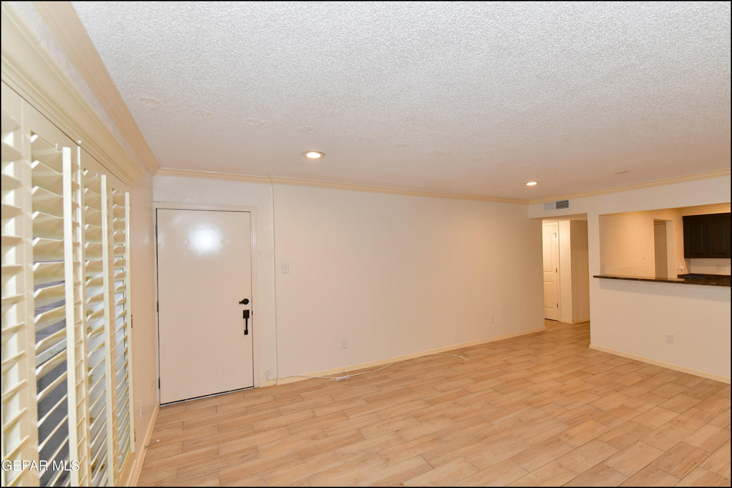 4433 N Stanton Street - Photo 4