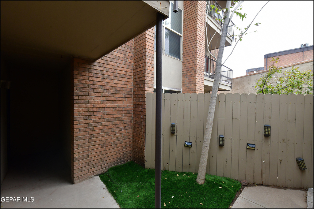 4433 N Stanton Street - Photo 26