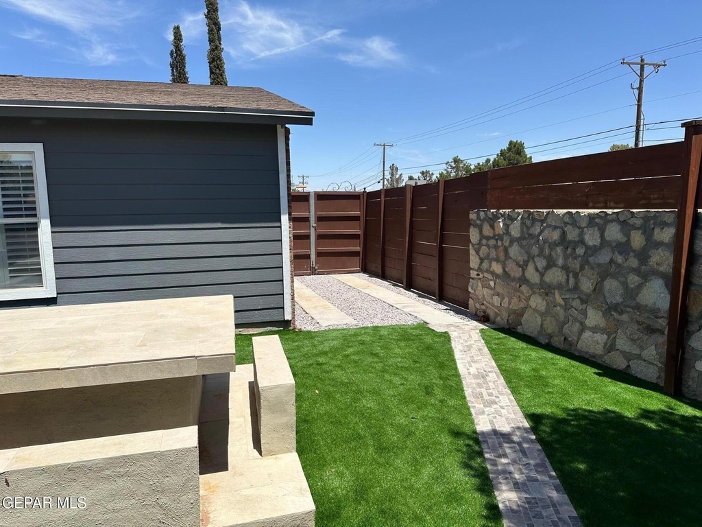 2260 Tierra Alegre Way - Photo 12