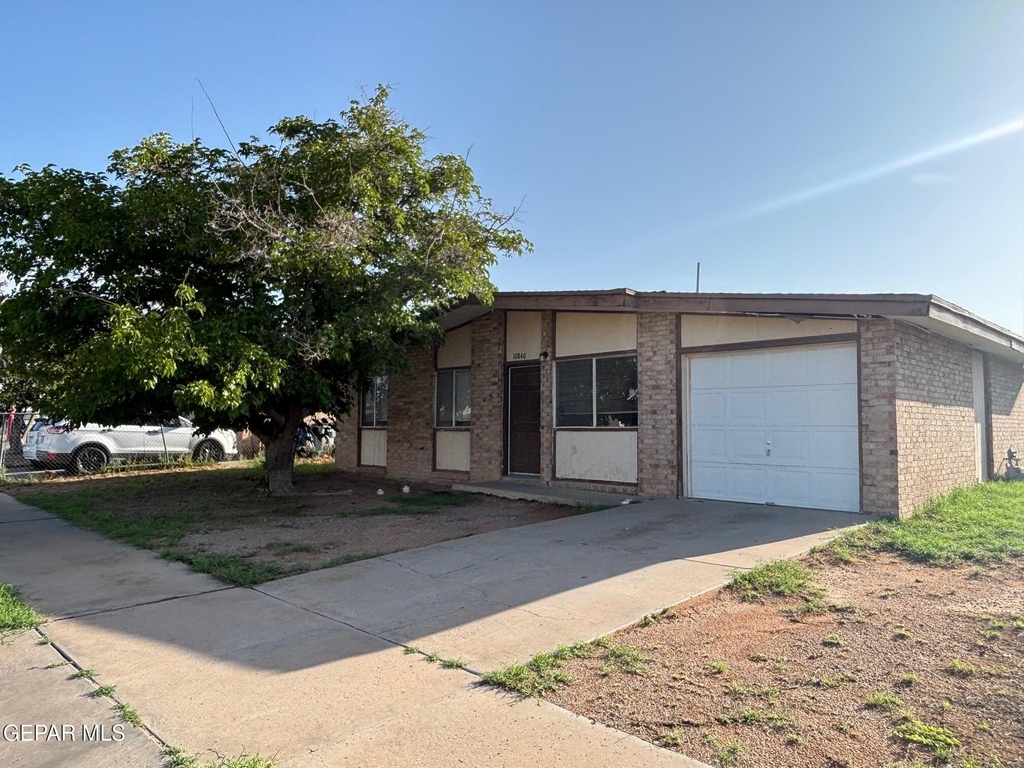 10840 Obsidian Street - Photo 0