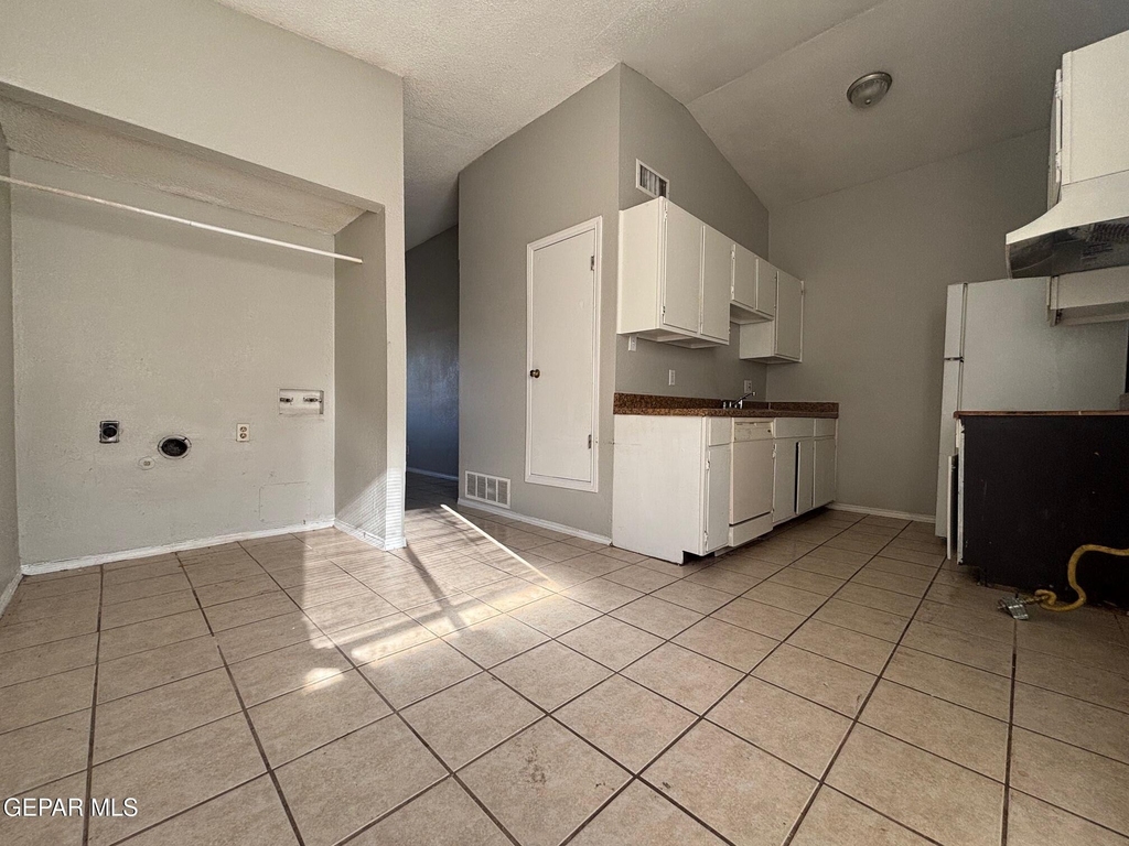 10840 Obsidian Street - Photo 11