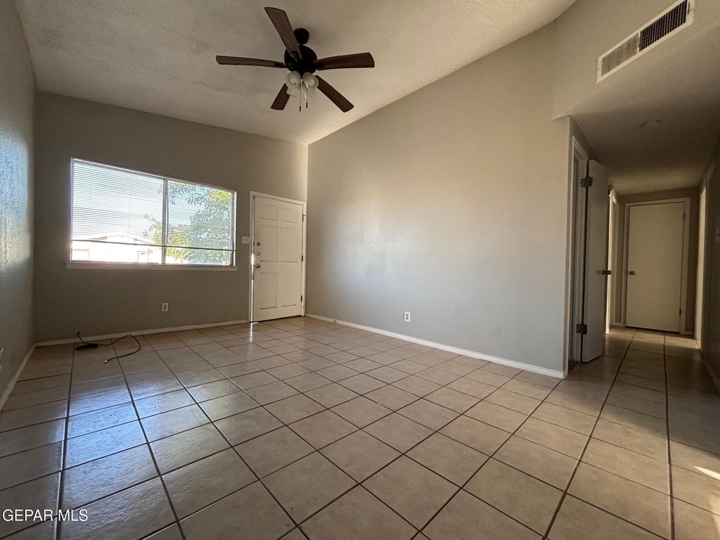 10840 Obsidian Street - Photo 3